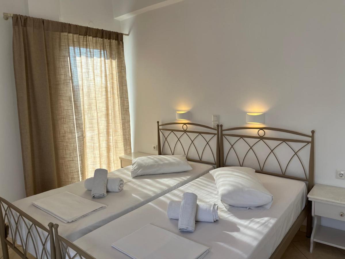 Hotel Chrisoula Antiparos Exterior photo